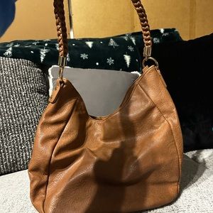 Brown shoulder bag